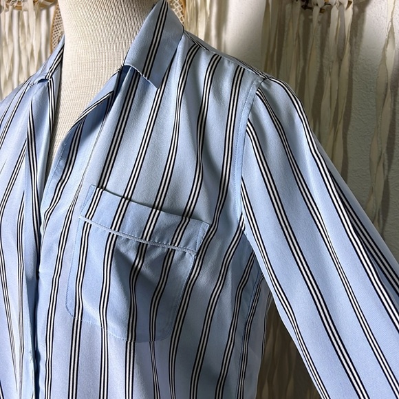 Equipment Blue Stripe Silk Long Sleeve Button Down Blouse Size XS - Picture 3 of 9